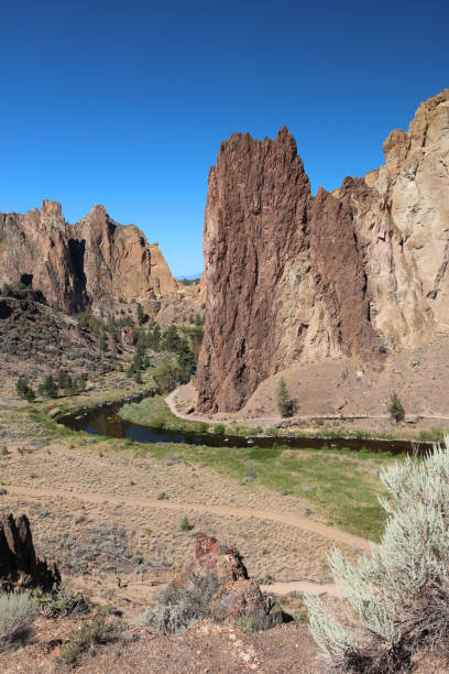 istock Vertical Image of the scenic hiking trails at Smith Rock State Park 1370200660