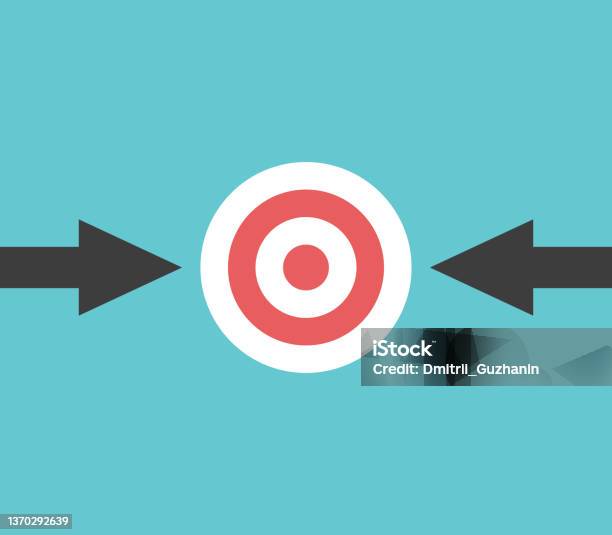 Target Two Arrow One Target Two Arrows Stock Illustration - Download Image Now - Two ...