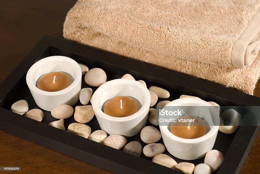 Luci tè con asciugamano - Foto stock royalty-free di Ambientazione tranquilla