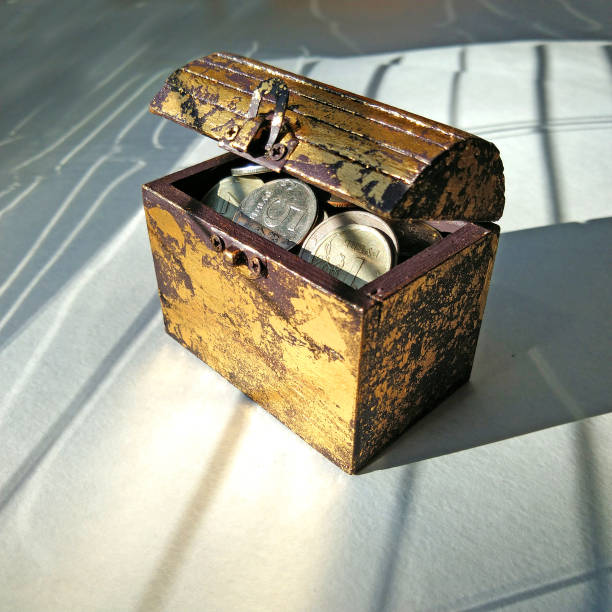 Old coins from around the world from 1940 to the new millennium
