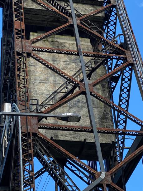 istock Union Pacific Portland Steel Bridge 1370366003