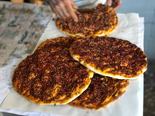 peppered bread - antakya imagens e fotografias de stock