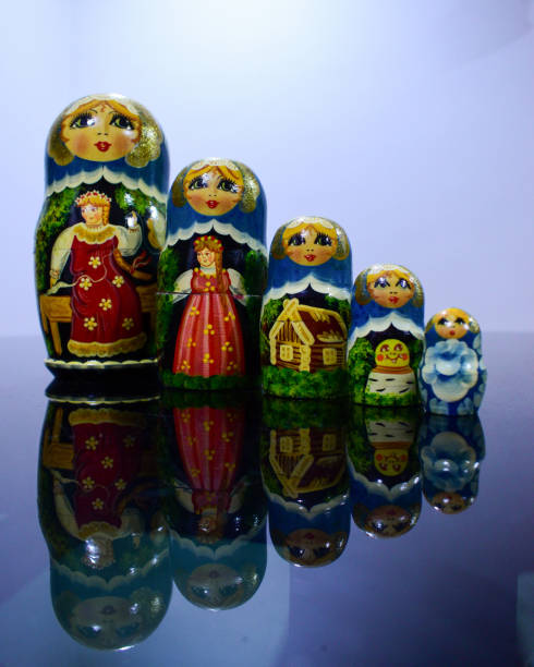 istock 5 russian dolls kept in the order of its height 1370405978