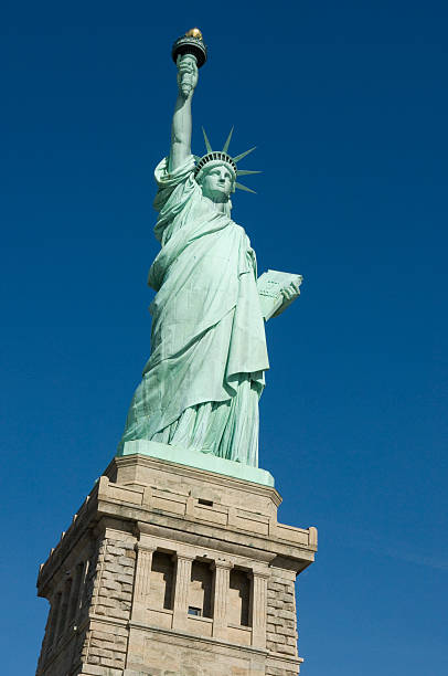 istock Statue of liberty 137042180