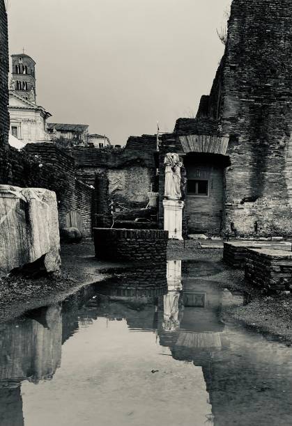 istock Headless sculpture Roman Forum 1370492699