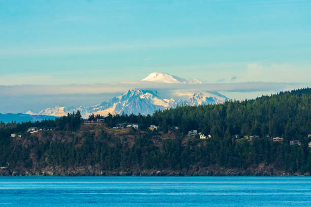 istock Mount Baker Behind Fidalgo Island 1370518922