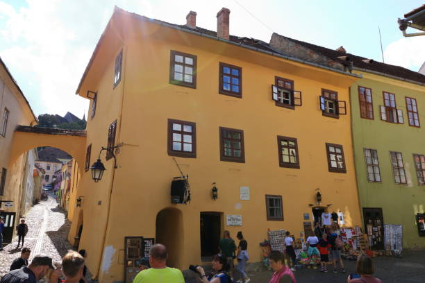 6 septembre 2021 - sighisoara, schäßburg, roumanie: maison de vlad dracul en transylvanie - vlad vi photos et images de collection