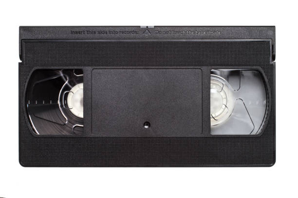 cassetta per la registrazione video su sfondo bianco. - vcr video cassette tape video television foto e immagini stock