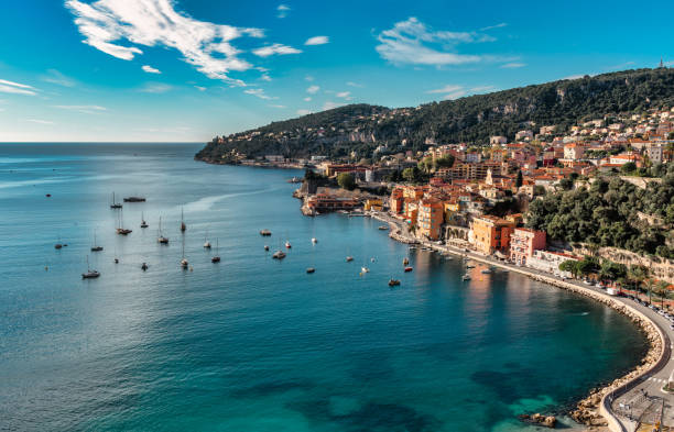 view of Villefranche Sur Mer on Cote D Azur, French Riviera in France. view of Villefranche Sur Mer on Cote D Azur, French Riviera in France"r"n french riviera stock pictures, royalty-free photos & images