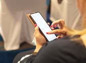 mit-handy.jpg?b=1&s=170x170&k=20&c=KHImaHGeqr9q2HOyoRHNkREMFswd6IObyUow008rvHU=