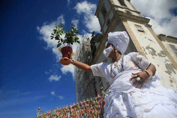 baiana na lavagem do bonfim - akara - fotografias e filmes do acervo