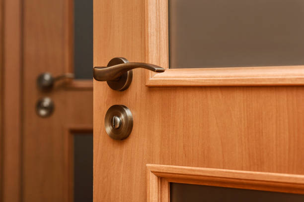 istock Door Handle on Wooden Door 1370675496