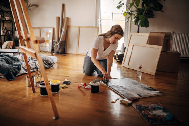 istock Creative female artist 1370695069
