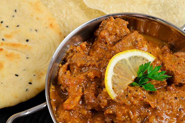 istock Curry, Naan & Poppadoms 137072008