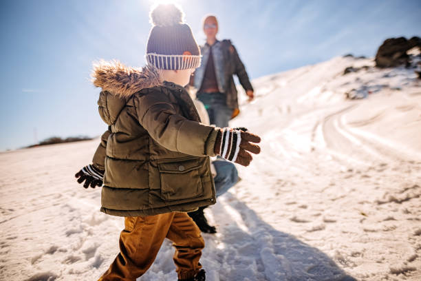 istock Family winter joy 1370725799