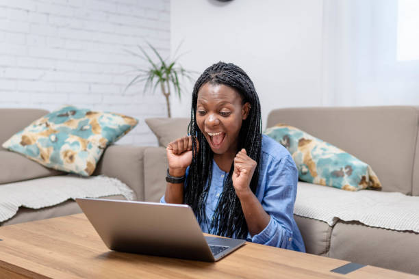 istock Reading perfect news ! 1370726548