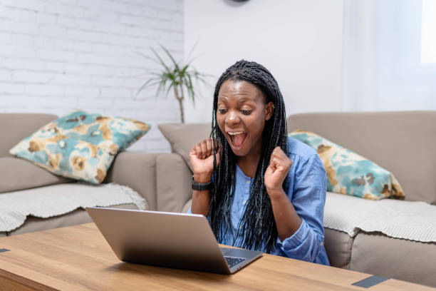 istock Reading perfect news ! 1370726719