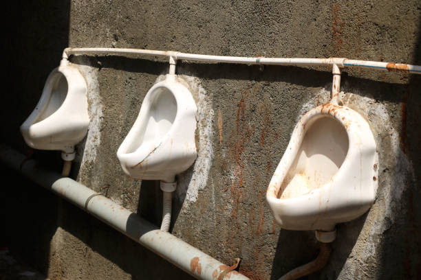 istock Outdoor public dirty men urinal in India 1370734607