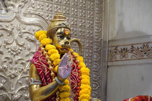 lord hanuman ji statue bild - hanuman stock-fotos und bilder