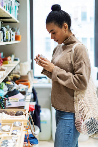 istock Young African woman shopping in zero waste store 1370773553