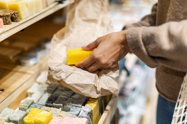 istock Young African woman shopping in zero waste store 1370773740