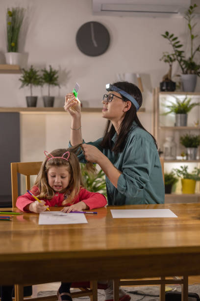 istock Little girl has lice 1370785506