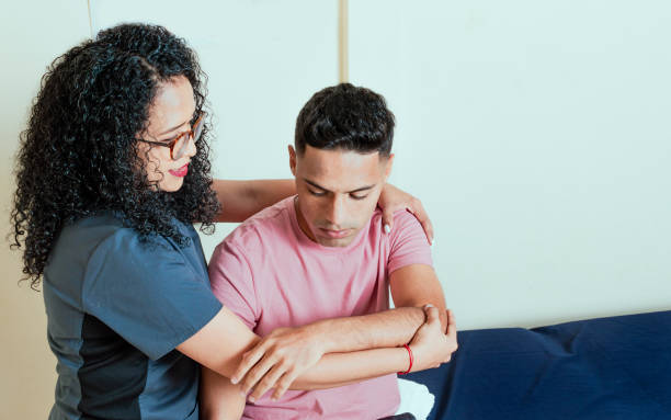 istock shoulder and elbow physical therapy, shoulder assessment physical therapist, elbow rehabilitation physical therapy, 1370832337