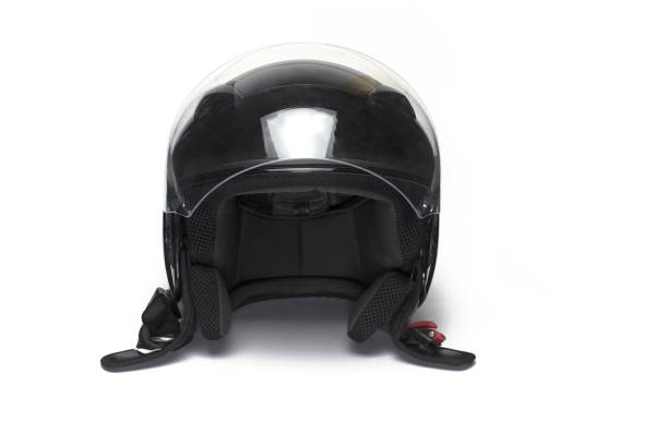 фронтальный черный реактивный мотоциклетный шлем �белый фон - helmet helmet visor protection black стоковые фото и изображения