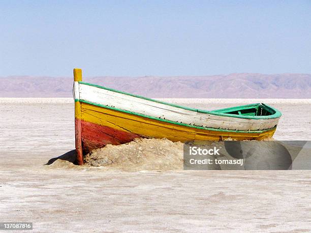 Foto de Não Mais Água e mais fotos de stock de Barco a Vela - Barco a Vela, Calor, Deserto