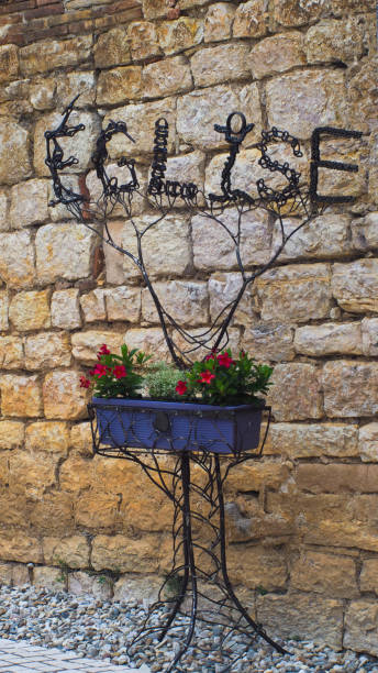 istock Village de Montricoux 1370886031