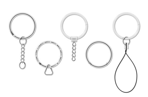 realistische metallische schlüsselanhängerhalter sammlung vektor illustration silber schmuck schlüsselanhänger, schlüsselhalter - schlüsselbund stock-grafiken, -clipart, -cartoons und -symbole