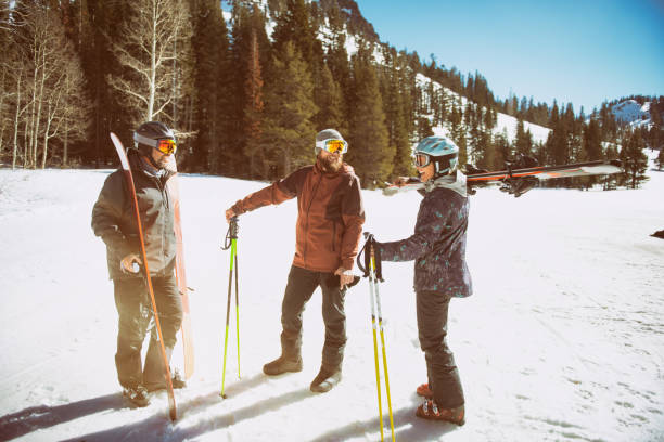 istock Friends out skiing enjoying their best life 1370931048