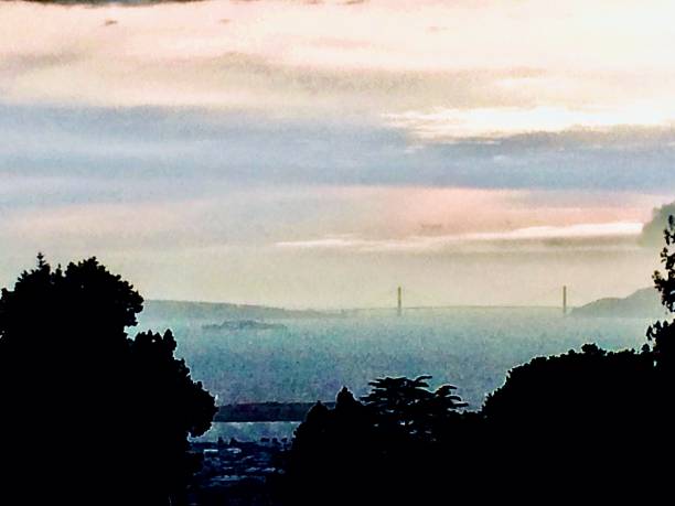 istock Golden Gate Bridge at Sunset 1370941198