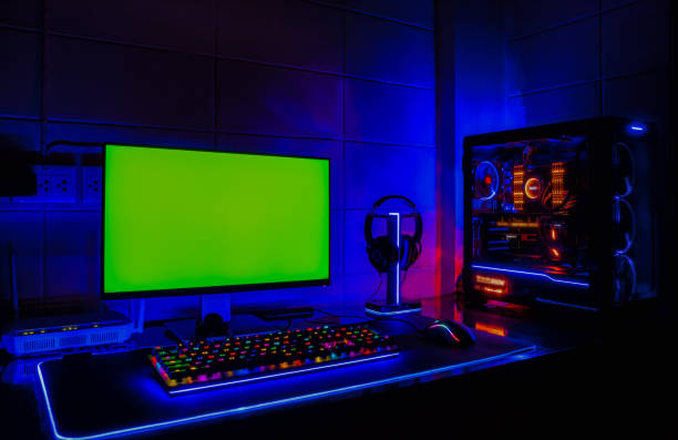 istock High-End Computing gaming set monitor green screen 1370943828