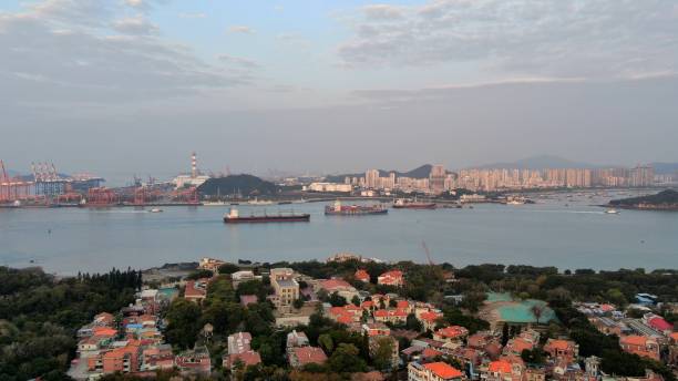 istock Island early morning landscape 1371013677