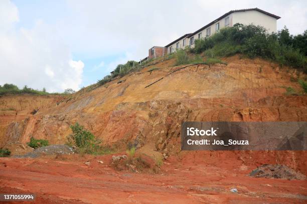 Penggalian Lereng Bukit Dan Pekerjaan Tanah Foto Stok - Unduh Gambar Sekarang - Alam, Arkeologi, Bahan batuan