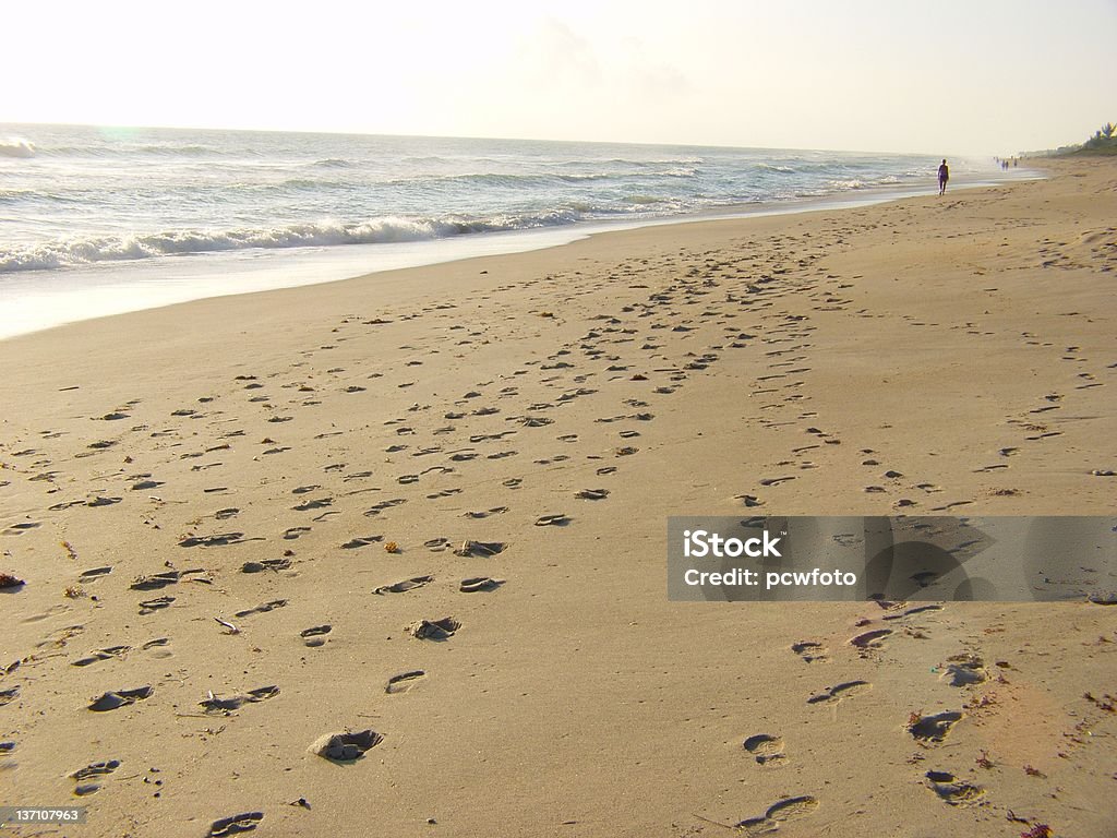Playa de huellas en Jensen Beach - Foto de stock de Agua libre de derechos