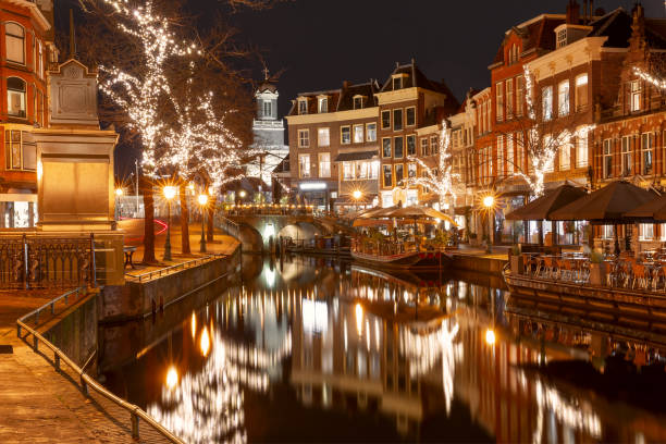 istock Christmas Leiden canal Oude Rijn 1371080849