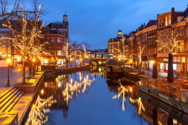 istock Christmas Leiden canal Oude Rijn 1371080850