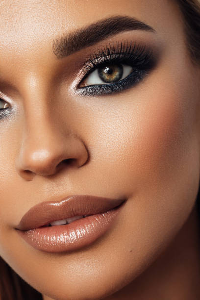 istock Beautiful woman with bright make-up 1371103833