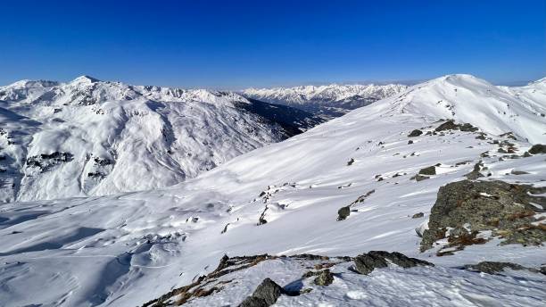 kaltenbach hochzillertal zillertal hochfügen tux alpes tirol austria estación de esquí - snowboard apres ski snow nobody fotografías e imágenes de stock