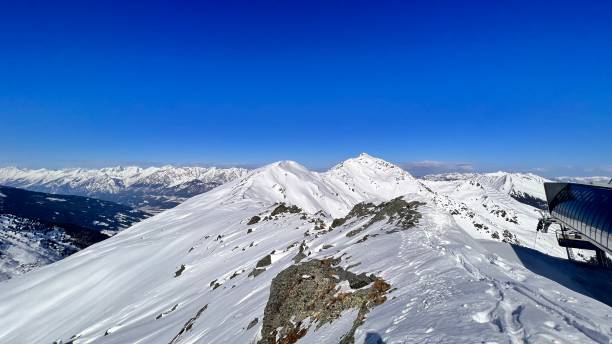 kaltenbach hochzillertal zillertal hochfügen tux alpes tirol austria estación de esquí - snowboard apres ski snow nobody fotografías e imágenes de stock