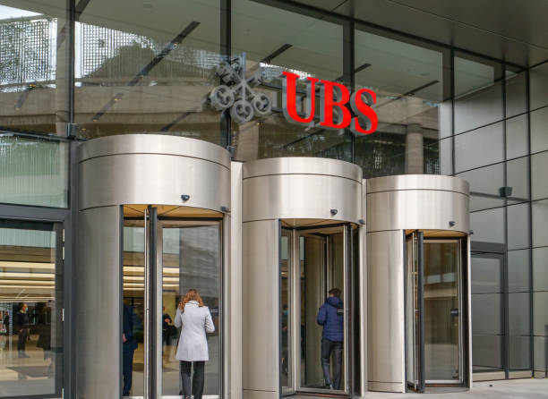 The branch office of UBS UK in London. London, UK- February 17, 2022:The branch office of UBS UK,5 Broadgate Circle, London. UBS Group AG is a Swiss multinational investment bank and financial services company. bank entrance stock pictures, royalty-free photos & images