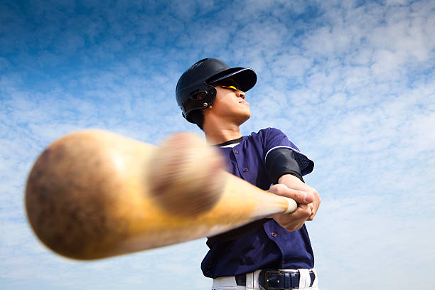 jogador de beisebol batendo - batting - fotografias e filmes do acervo