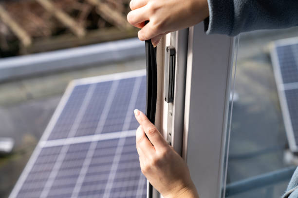 istock Weatherstripping young woman 1371305317
