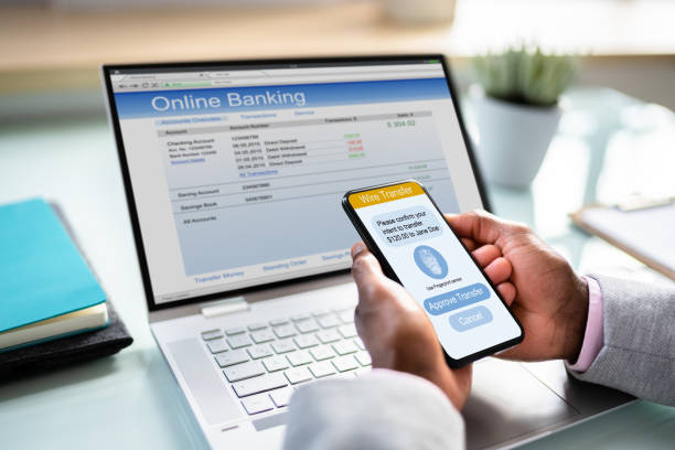 istock Online Bank Balance Check And Transfer 1371325554