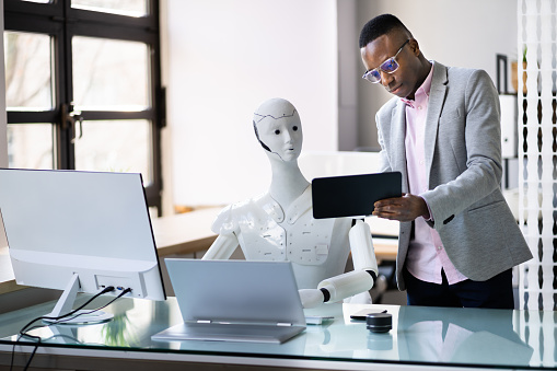 AI Business Tech Machine Or Robot Analyst
