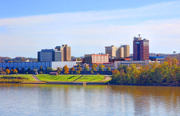 istock Downtown Huntington along the Ohio River 1371356495
