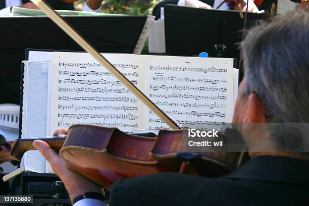 Play Musik Stockfoto und mehr Bilder von Fotografie - Fotografie, Geige, Hochzeit