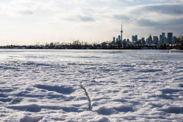 istock Tommy Thompson Park winter ，Toronto 1371369720
